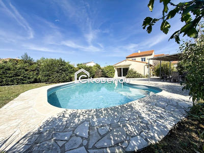 Villa - 185 m² - 8 pièces