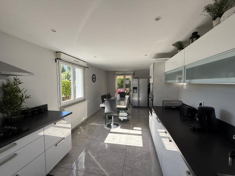 Maison - 160 m² - 5 pièces