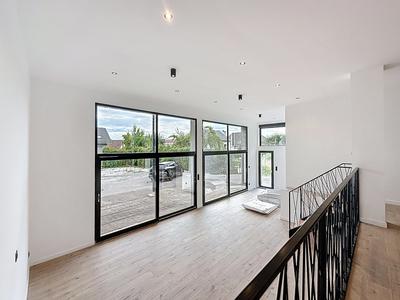 Loft - 142 m² - 5 pièces