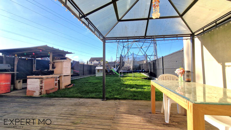 Maison - 97 m² - 5 pièces