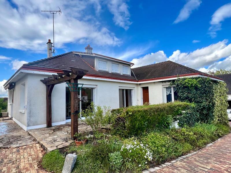 Maison - 283 m² - 7 pièces