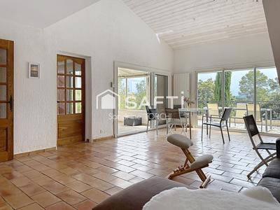 Maison - 151 m² - 6 pièces