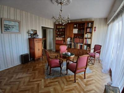 Appartement - 86 m² - 4 pièces