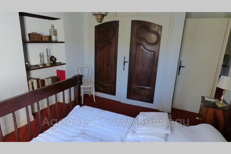 Propriété - 213 m² - 7 pièces