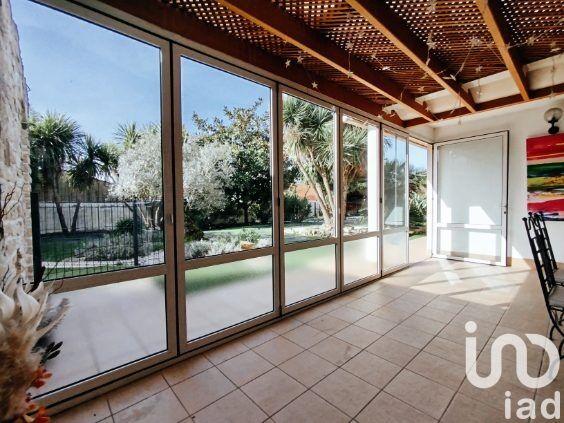 Maison - 225 m² - 8 pièces