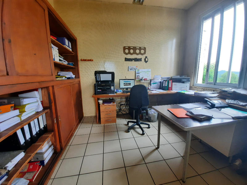 Local d'activité / Entrepôt - 750 m²