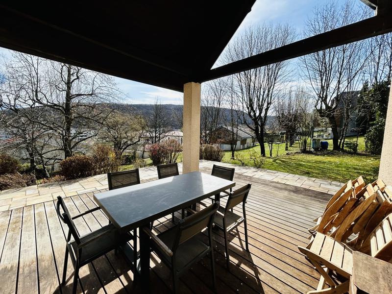 Maison - 200 m² - 6 pièces