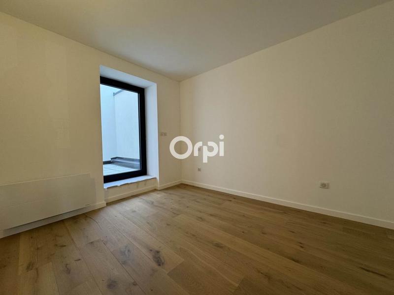 Loft - 118 m² - 3 pièces