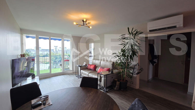 Appartement - 89 m² - 5 pièces