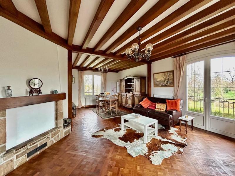 Maison - 117 m² - 6 pièces