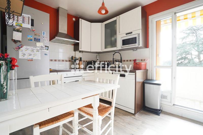 Appartement - 75 m² - 4 pièces