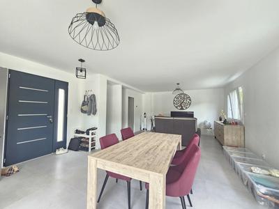Maison - 84 m² - 4 pièces