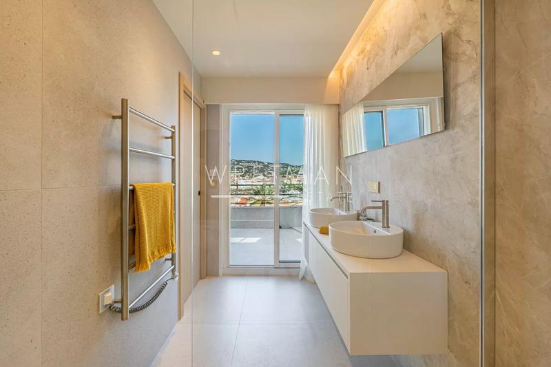 Appartement - 134 m² - 5 pièces