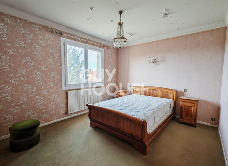 Maison - 185 m² - 7 pièces