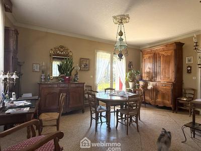 Maison - 168 m² - 7 pièces