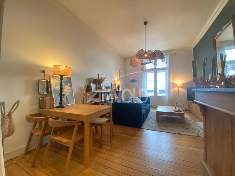 Appartement - 72 m² - 3 pièces