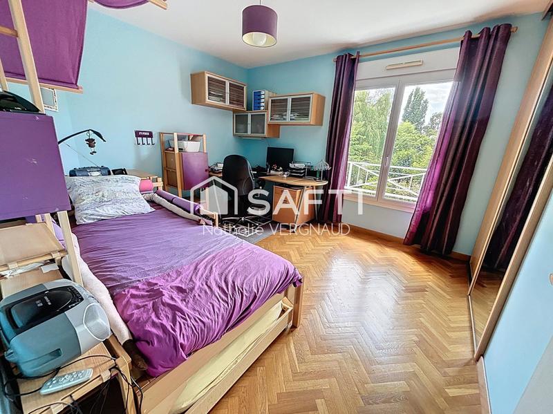 Maison - 177 m² - 7 pièces