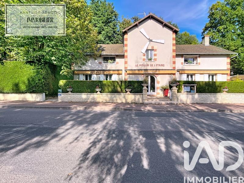 Maison - 390 m² - 13 pièces