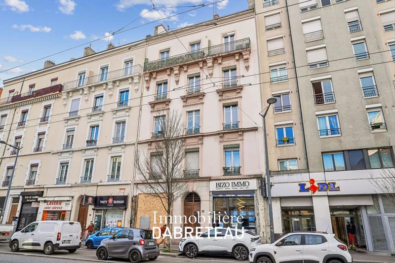 Appartement - 62 m² - 3 pièces