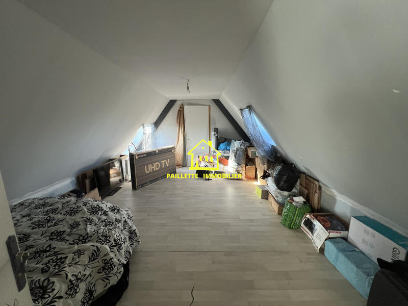 Maison traditionnelle - 160 m² - 8 pièces