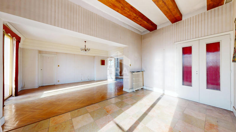 Appartement - 156 m² - 6 pièces