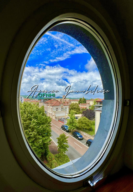 Propriété - 224 m² - 7 pièces