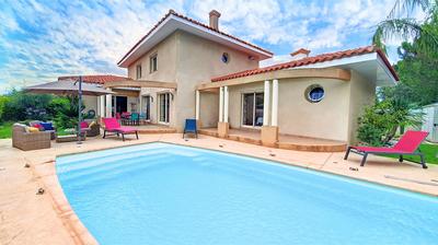 Villa - 188 m² - 5 pièces