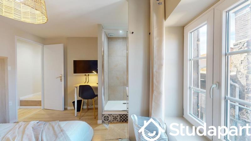 Chambre - 9 m² - 1 pièce