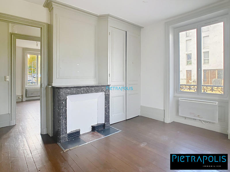 Appartement - 93 m² - 5 pièces