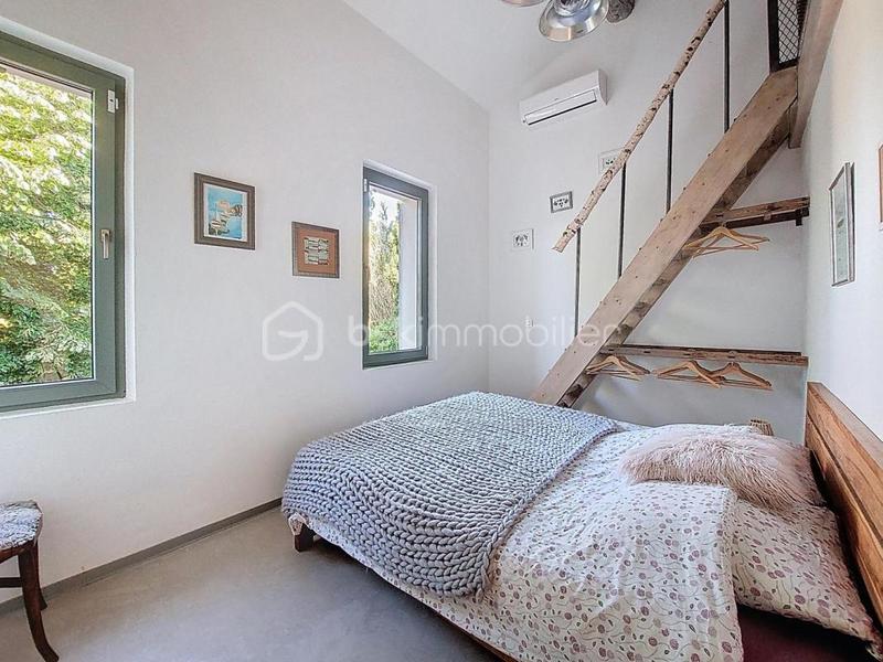 Maison - 254 m² - 8 pièces