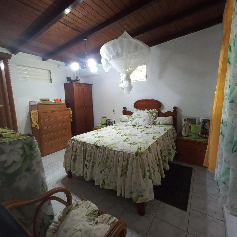 Maison - 103 m² - 4 pièces