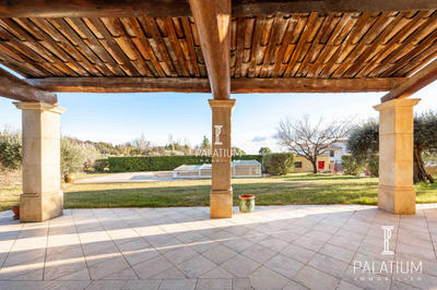 Villa - 203 m² - 6 pièces
