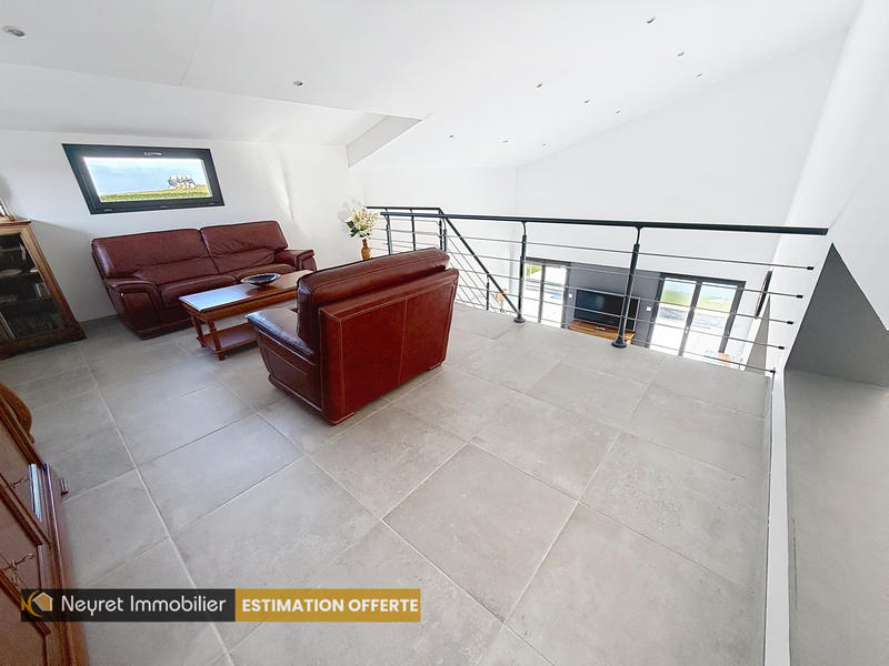 Maison - 160 m² - 6 pièces