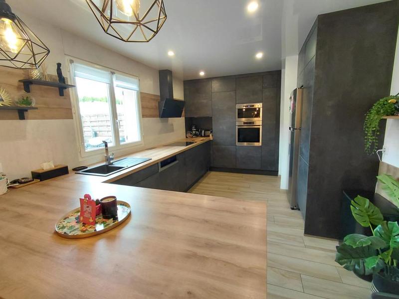 Maison - 116 m² - 6 pièces