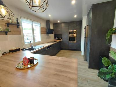 Maison - 116 m² - 6 pièces