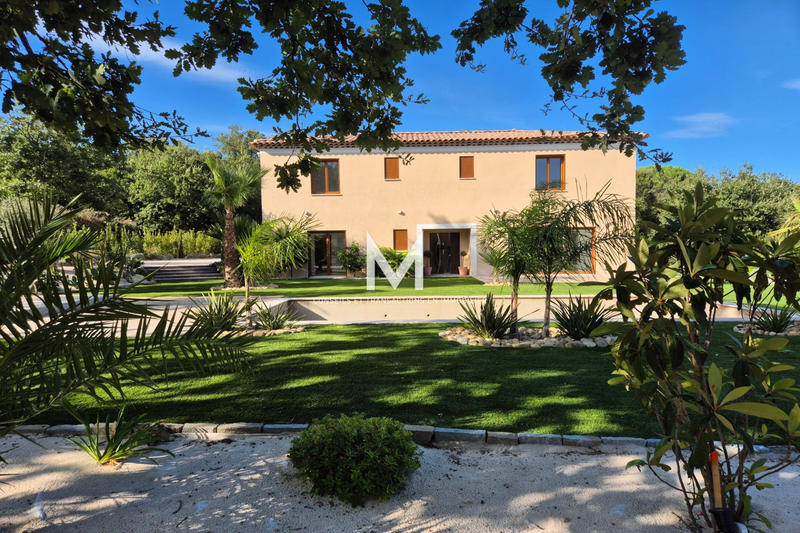 Maison - 190 m² - 6 pièces