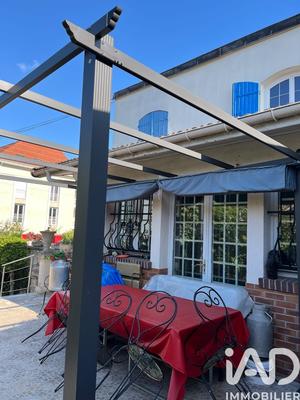 Maison - 193 m² - 7 pièces