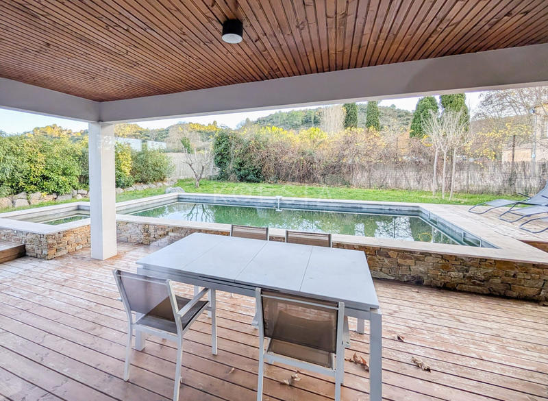 Maison - 111 m² - 5 pièces