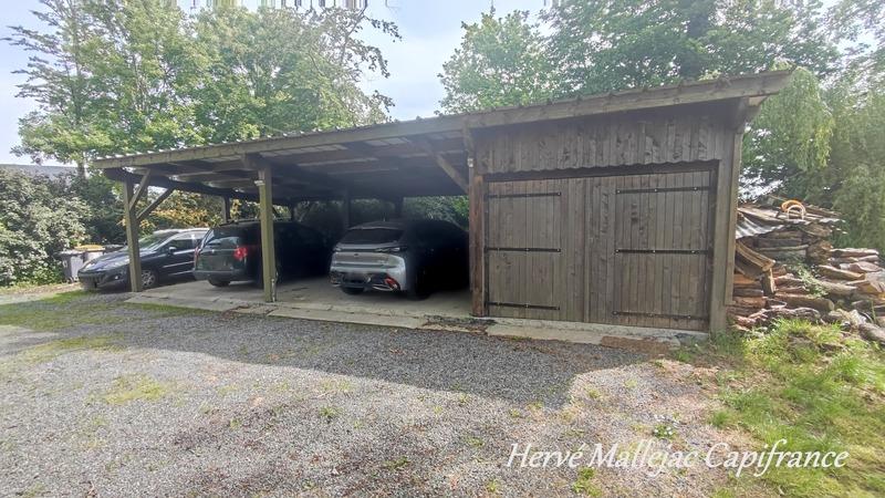 Maison - 212 m² - 10 pièces