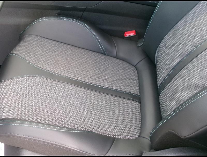 Peugeot 3008 Bhdi 130 Allure Eat8