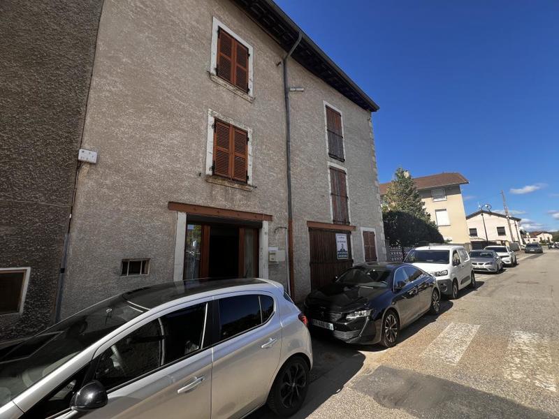 Maison - 122 m² - 5 pièces