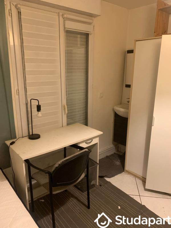 Chambre - 10 m² - 1 pièce