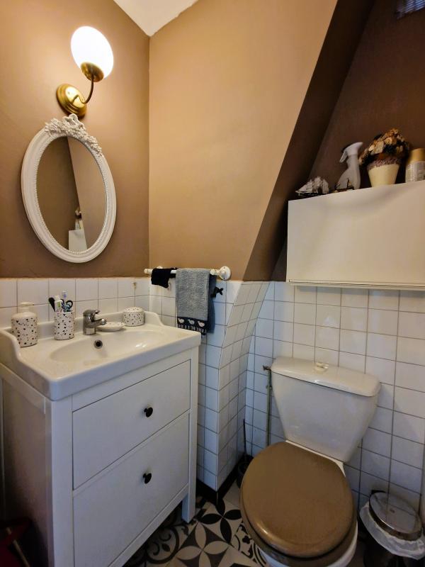 Maison - 181 m² - 8 pièces