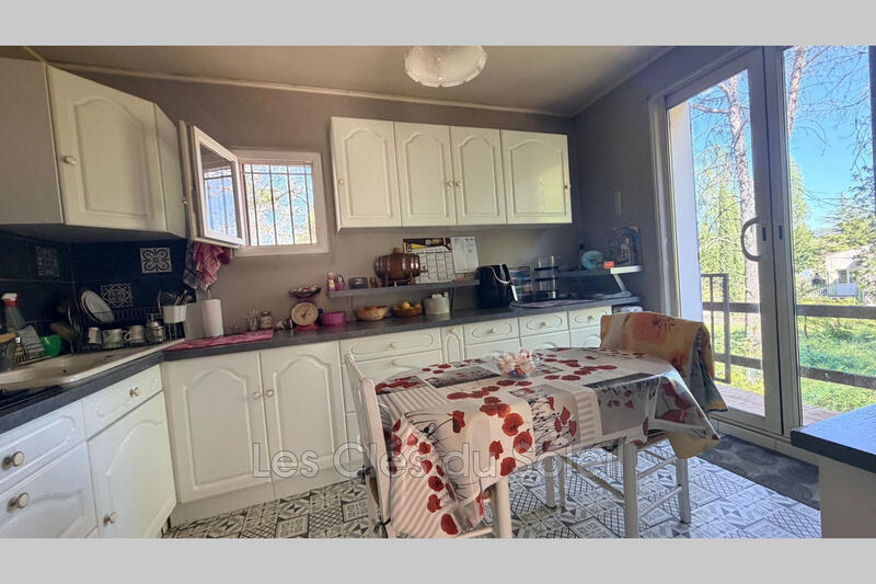 Maison - 160 m² - 8 pièces