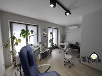 Immeuble - 130 m² - 5 pièces