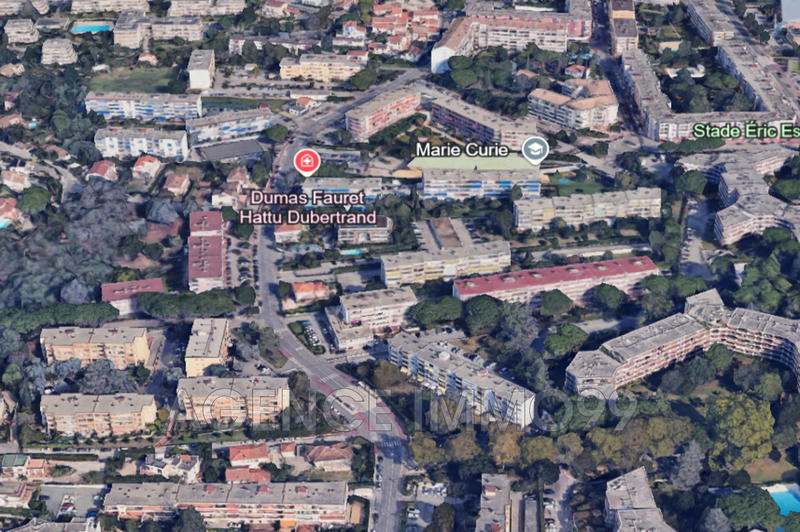 Parking / Garage - 13 m²