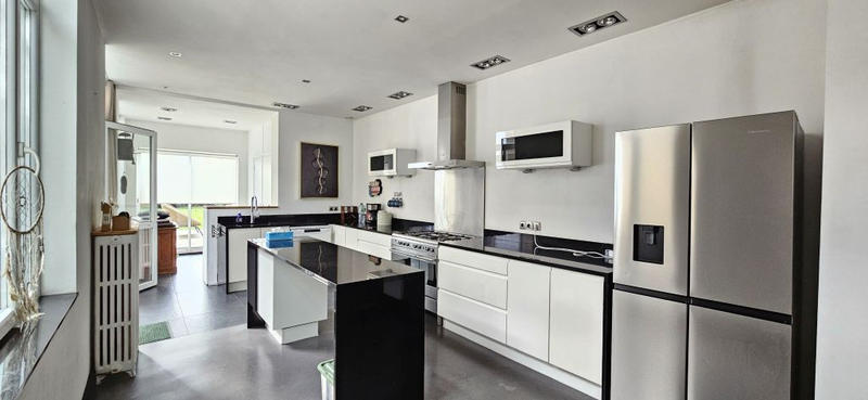Maison - 164 m² - 5 pièces