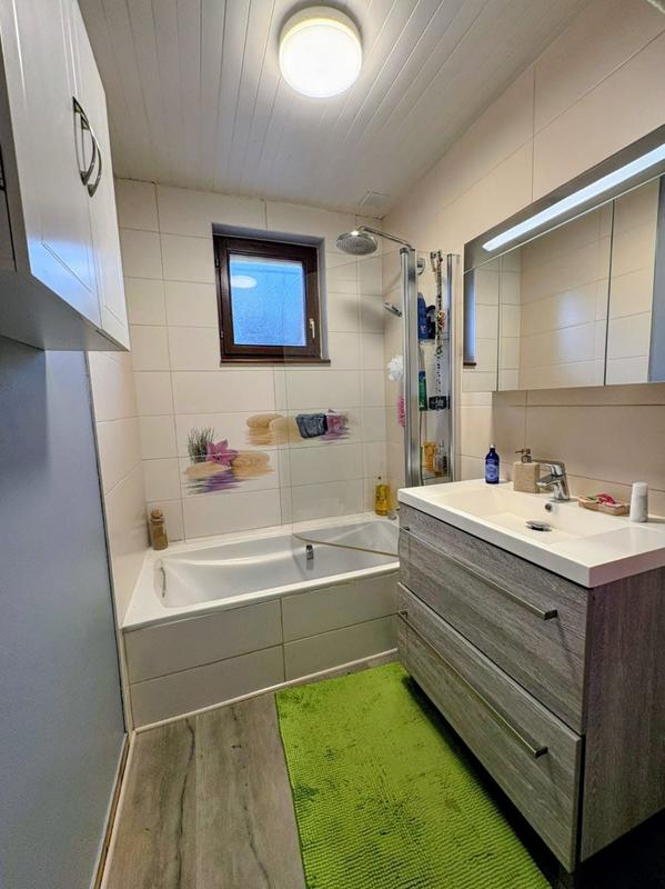 Maison traditionnelle - 184 m² - 5 pièces