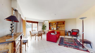 Appartement - 99 m² - 4 pièces