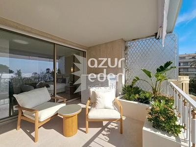 Appartement - 100 m² - 4 pièces